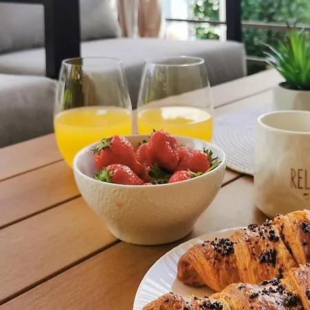 2 Bedroom Awesome In *