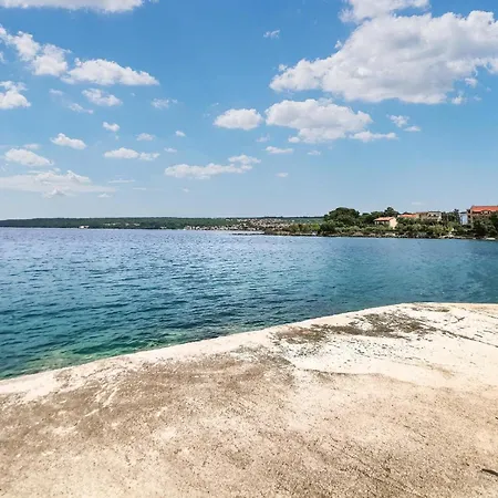 2 Bedroom Awesome In * Vantacici