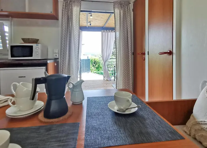 2 Bedroom Awesome In Casa vacanze *