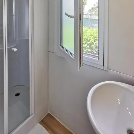 2 Bedroom In Vantacici